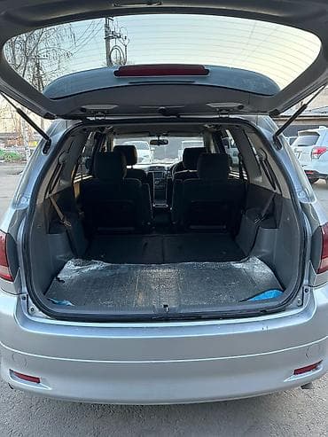 subaru sti: Toyota Ipsum: 2002 г., 2.4 л, Автомат, Бензин, Минивэн — 6