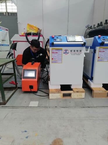 оборудование для стирки ковров купить: Лазерная сварка, резка и чистка Лазерная сварка 3/1 Мощность 1500 ватт — 5