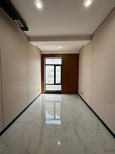 open space: Аренда офисов, 240 м², В бизнес центре, С видом на горы, 1 линия, С оборудованием — 7