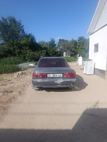 мотоцикл эндуро 300: Mitsubishi Lancer: 1993 г., 1.3 л, Механика, Бензин, Седан — 4
