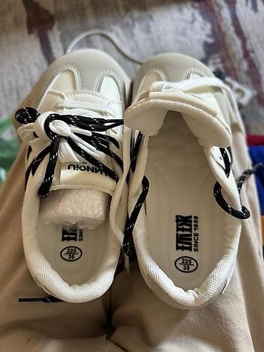 Личные вещи: Кроссовки унисекс в ретро-стиле - Цвет: молочно‑белый с серыми — 2