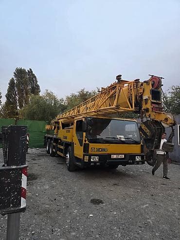 козловые кран: Автокран, XCMG — 1