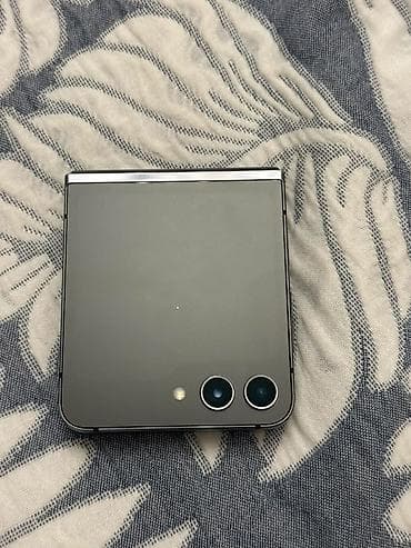 samsung zlip: Samsung Galaxy Z Flip 5, Б/у, 512 ГБ, цвет - Серый, 1 SIM — 5
