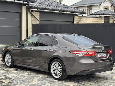 300 000: Toyota Camry: 2020 г., 2.5 л, Автомат, Бензин, Седан — 5