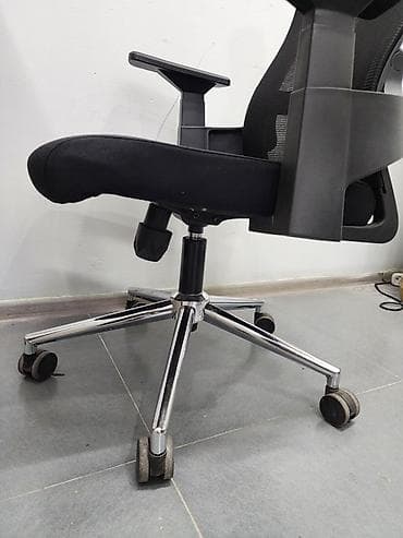 стул компьютерный купить: Офисное кресло, С колесиками, цвет - Черный — 4