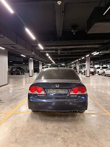step wgn: Honda Civic: 2008 г., 1.3 л, Вариатор, Гибрид, Седан — 4