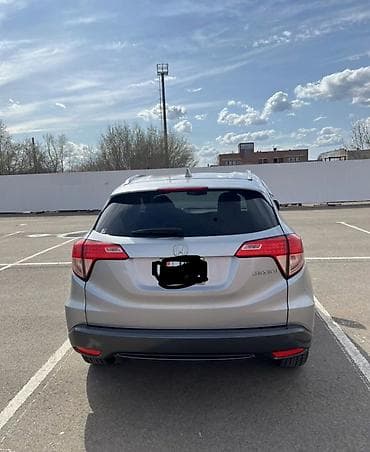 camry 7: Honda Vezel: 2018 г., 1.6 л, Вариатор, Бензин, Кроссовер — 4