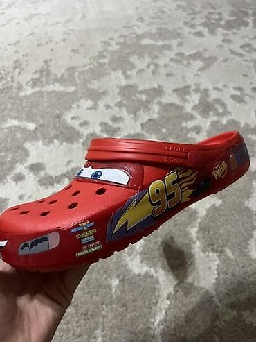 обув: Доставка по всему Кыргызстана Crocs x Disney Cars “Молния Маккуин” — 3
