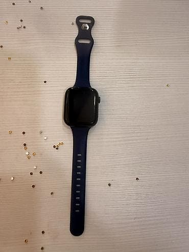 google fold: Срочно продаю Apple Watch 8 series Размер 45мм Цвет midnight В — 1