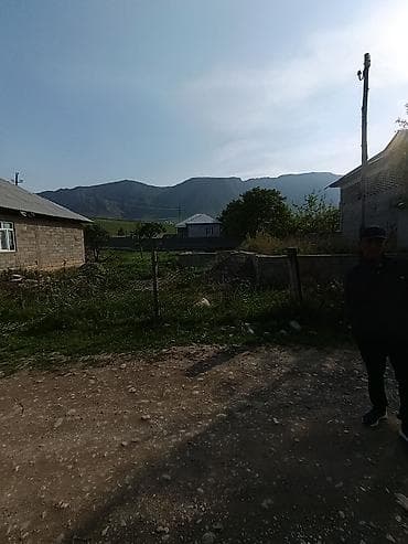 кызыл кыштак: 6 соток, Курулуш — 8