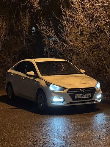 Hyundai Solaris: 2017 г., 1.6 л, Автомат, Бензин, Седан — 5