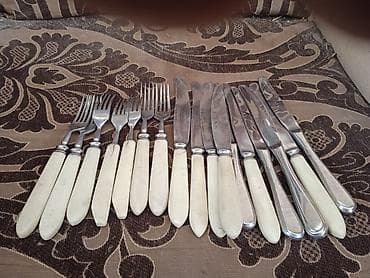Кухонные принадлежности: Набор столовых приборов с кремовыми рукоятками - Состав: 6 вилок и 10 — 2