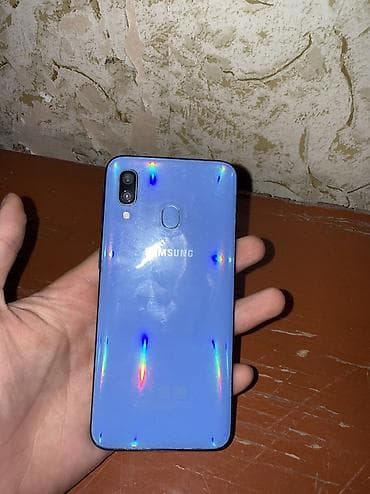 micro sd v30: Samsung Galaxy A40, Б/у, 64 ГБ, цвет - Голубой, 2 SIM — 2