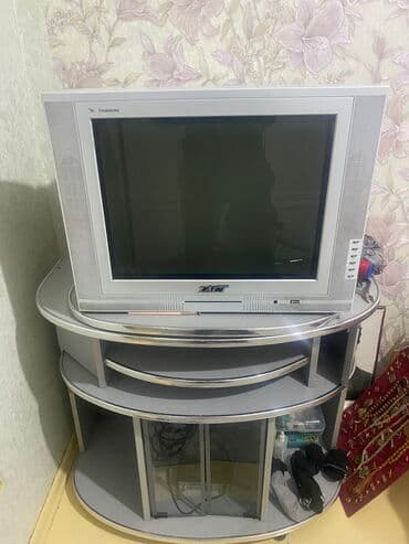 касетный магнитофон: Продаю телевизор в хорошем состоянии вместе с подставкой и ресиверов — 2