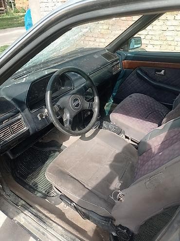 Audi: Audi 100: 1987 г., 1.8 л, Механика, Бензин, Седан — 4