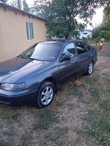 Toyota Carina E: 1995 г., 1.8 л, Бензин, Седан