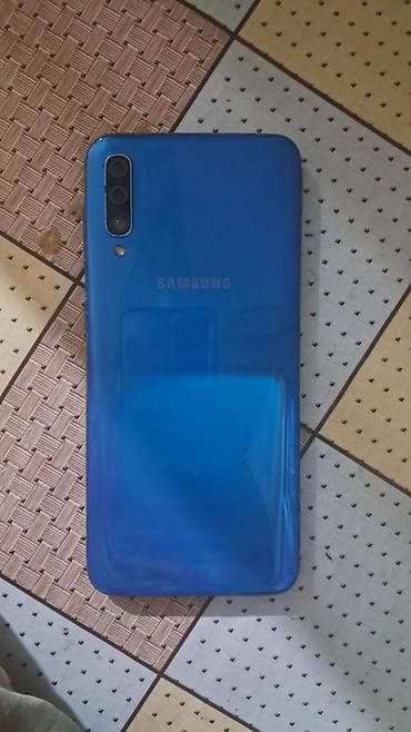 Samsung Galaxy A20, Б/у, цвет - Синий, 2 SIM