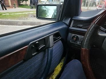 капот мерс: Mercedes-Benz W124: 1993 г., 3 л, Автомат, Бензин, Седан — 3