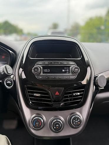 chevrolet epica: Chevrolet Spark: 2018 г., 1 л, Вариатор, Бензин, Хэтчбэк — 7