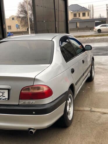 кона авто: Toyota Avensis: 2000 г., 1.6 л, Механика, Газ, Седан — 5