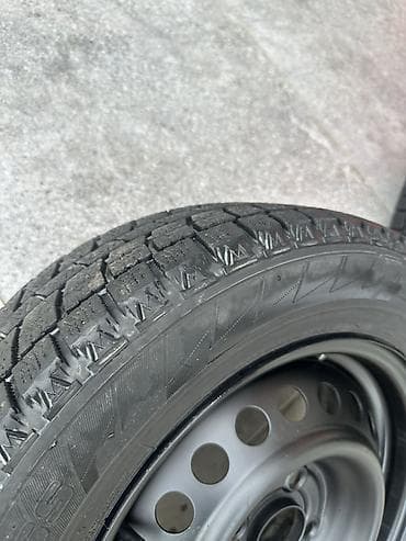 Колеса в сборе 185 / 65 / R 14, Зима, Б/у, Железные, отверстий - 4