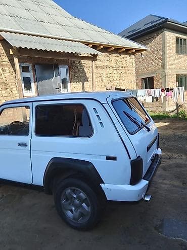 е 55: ВАЗ (ЛАДА) 4x4 Нива: 2000 г., 1.7 л, Внедорожник — 3