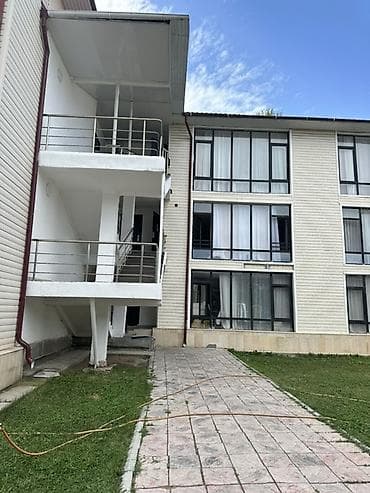 дома аламедин 1: Просторный номер/апартамент с панорамным остеклением в малоквартирном — 1