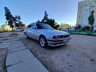 Унаа: BMW 5 series: 1993 г., 2 л, Кол менен иштөөчү, Бензин, Седан — 4