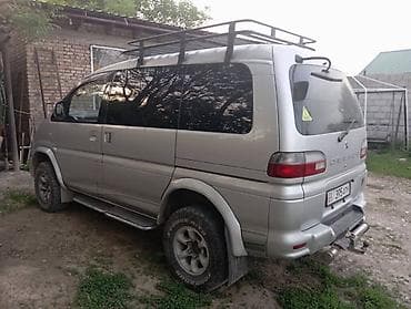 Mitsubishi Delica: 2003 г., 3 л, Автомат, Газ, Минивэн at lalafo.kg Mitsubishi Delica: 2003 г., 3 л, Автомат, Газ, Минивэн