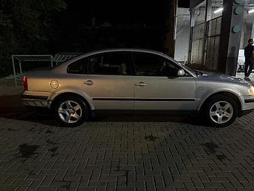 k 8: Volkswagen Passat: 1999 г., 1.8 л, Автомат, Бензин, Седан — 4