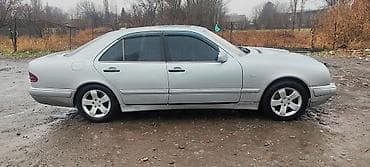 продам в связи с переездом: Mercedes-Benz E-Class: 1998 г., Седан — 3