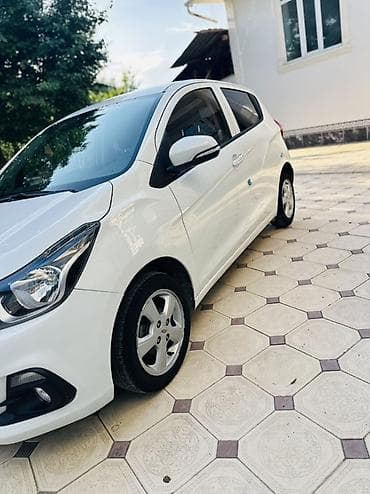 Chevrolet: Chevrolet Spark: 2017 г., 1 л, Вариатор, Бензин, Хэтчбэк — 6