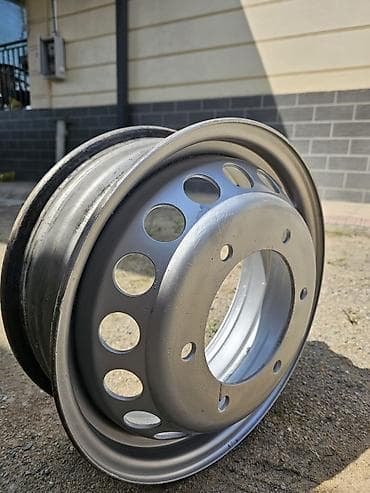 Железные Диски R 16 Mercedes-Benz, Пара, отверстий - 6, Б/у at lalafo.kg Железные Диски R 16 Mercedes-Benz, Пара, отверстий - 6, Б/у