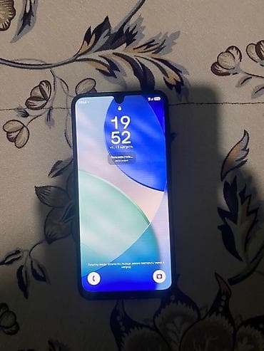 4 tb: Samsung Galaxy A17, Б/у, 256 ГБ, цвет - Черный, 1 SIM — 3
