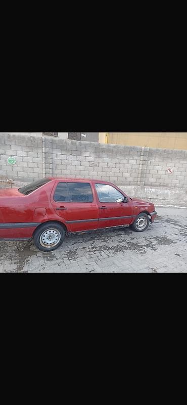 transporter multivan: Volkswagen Vento: 1991 г., 1.8 л, Бензин, Седан — 5