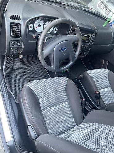 Ford Maverick: 2002 г., 2 л, Кол менен иштөөчү, Бензин, Кроссовер — 9