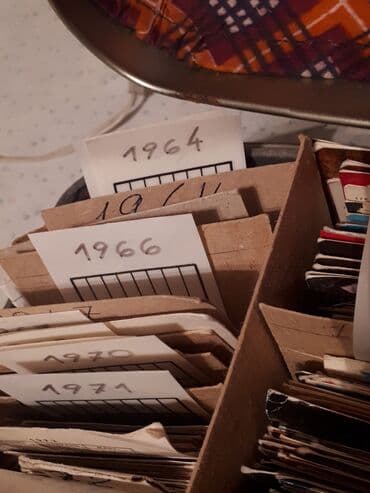 флаг кыргызстана 1898: Коллекция!! карманные календарики. Очень большое колличество. СтоЯт — 3