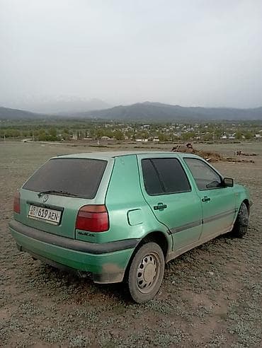 Volkswagen Golf: 1997 г., 1.8 л, Механика, Хэтчбэк