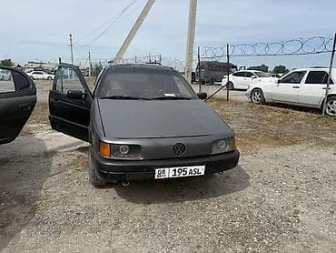 форь: Volkswagen Passat Variant: 1991 г., Механика, Универсал — 1