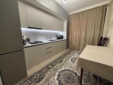 квартира 8 микрорайон: 2 комнаты, 83 м², 6 этаж, Косметический ремонт — 4