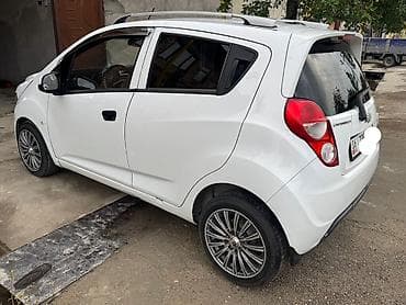 авто сиденья бу бишкек: Chevrolet Spark: 2014 г., Хетчбек — 2