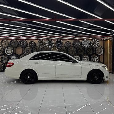 e500 124: Mercedes-Benz E-Class: 2009 г., 3.5 л, Автомат, Бензин, Седан — 3