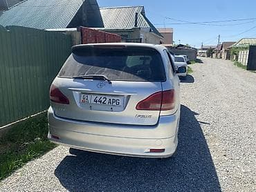 gac aion v: Toyota Ipsum: 2002 г., 2.4 л, Автомат, Газ, Минивэн — 2