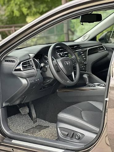 kirgiz auto: Toyota Camry: 2018 г., 2.5 л, Гибрид, Седан — 7