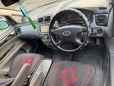 эшка 302: Toyota Ipsum: 2002 г., 2.4 л, Автомат, Газ, Вэн/Минивэн — 5