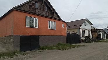 металические гаражи: Продаётся/сдаётся жилой дом с двором и гаражом. Основные — 4