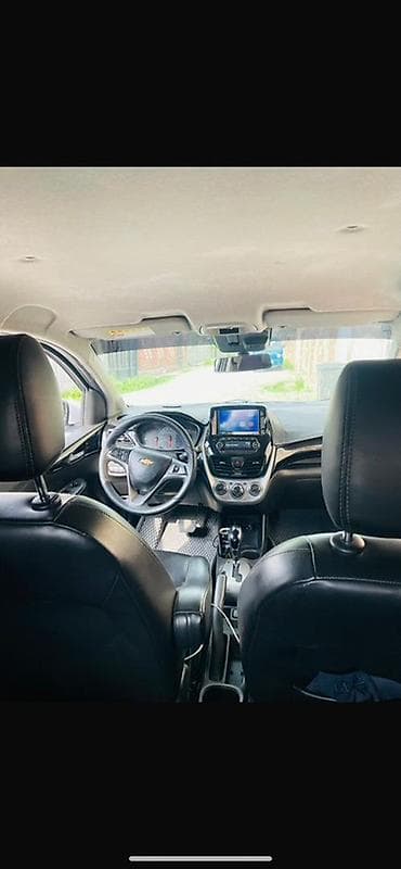 бесконтактная мойка: Chevrolet Spark: 2017 г., Автомат, Бензин, Хэтчбэк — 10
