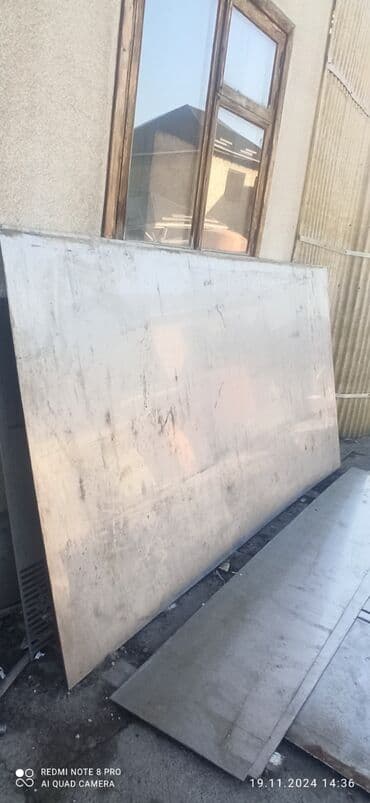 Лист нержавеющей стали кислотоустойчивая-пищевая. Толщина 20мм