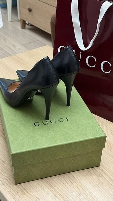 Туфли, 39.5, 40, Gucci, Б/у, цвет - Черный, Самовывоз at lalafo.kg Туфли, 39.5, 40, Gucci, Б/у, цвет - Черный, Самовывоз