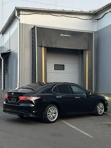 корейца: Toyota Camry: 2018 г., 3.5 л, Автомат, Бензин, Седан — 6